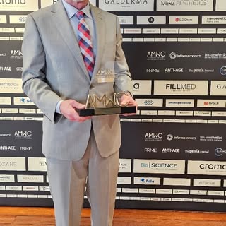 🌟I am bringing home the hardware! Thrilled to announce that my dedication to transforming lives thr