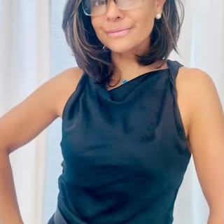 🎬 Nobody is going to break my style! 💁‍♀️✨ Get ready for your photo shoot at Chic Wig Boutique in 
