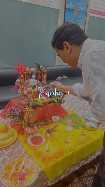 A little Krishna magic at Singhania Skin Clinic! 💙✨
From festive smiles to celebrating the birth of