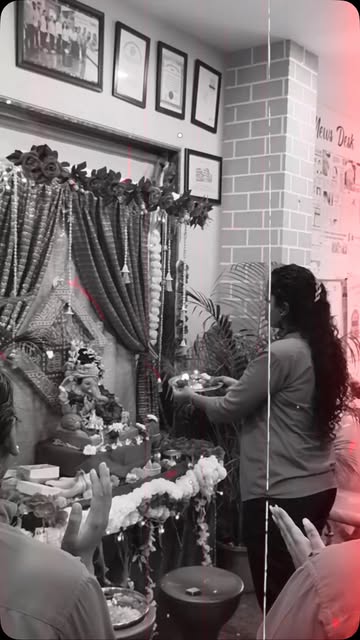 Bappa aaye the khushiyan lekar, ab yaadein dekar ja rahe hain. ❤️🙏 Ganpati Bappa Morya!

#ɢᴀɴᴇsʜᴄʜᴀ