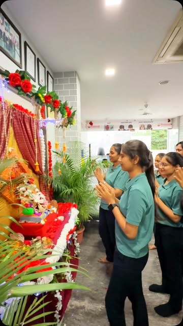 Bappa ki vidaai hai, par blessings hamesha saath rahengi. 🙏❤️#