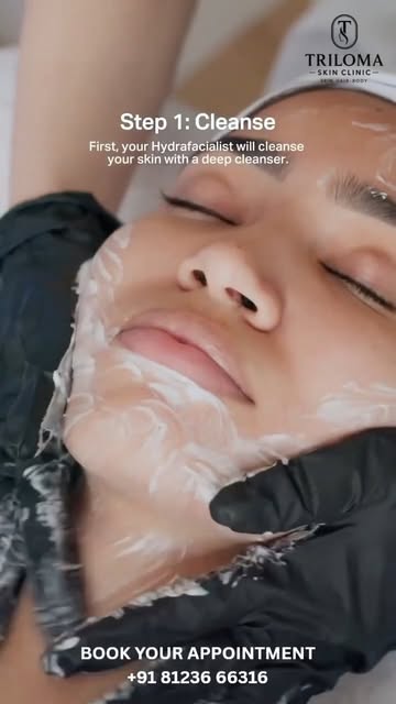 Your journey to radiant, clear skin starts here! 💆‍♀️ Watch how our step-by-step Hydrafacial deeply