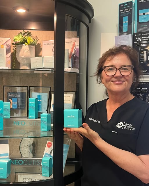 Your face gets all the skincare love, but what about your neck? 👀🤍

Dr. Dana is here with a friend