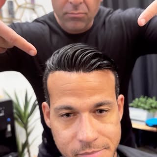 The Process = RESULTS 💪🏼
——————————————————
Visit www.hairbykevinbryan.com to check out our servic