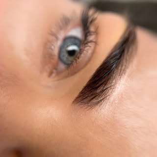 Brwi naturalne, trwałe .. permanentne ♥️ Jak Ci się podoba efekt?

#browsbrowsbrows #brwipermanentne