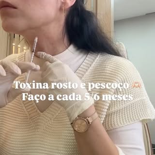 Por aí está em dia? Eu amo muito 🤍🤍🤍 do pescoço eu mesma fiz. Rosto e NCTF (AMO) nas pálpebras fo