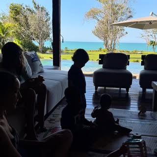 Praia, 500 sobrinhos, família reunida, férias.
🙏🏻 Obrigada Deus!