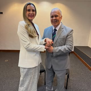 Hoje eu não estou apenas começando uma pós-graduação.

Estou dando mais um passo na missão que Deus 