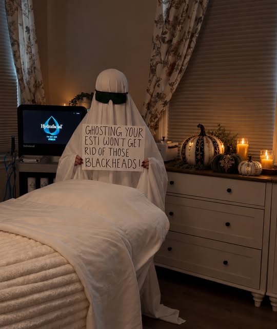 Don’t ghost your esthetician this fall👻🍁🎃 #ghost #fall #skin #skincare #funny