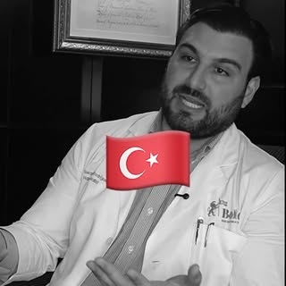 Cada vez más pacientes se arrepienten de haber viajado a Turquía por su injerto capilar 🎙️✈️ elegir