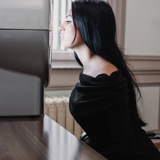 💆🏻Prêt à vivre une expérience de bien-être inoubliable ? Découvrez notre massage facial, une invit