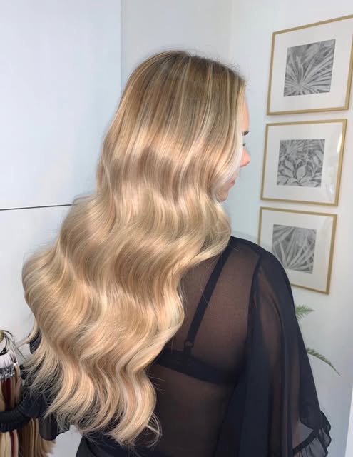 Let’s take it back to 2022 
what a gorgeous repost of one of the most beautiful sets of Hair Extensi