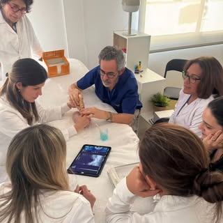 Curso de experto de ecografía en medicina estética, en Toledo. Dirigido por @drapalomatejero
@formac