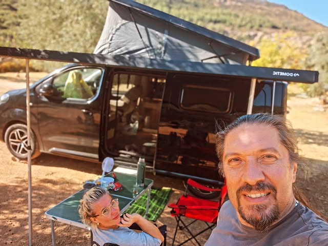 Home is where we park it. 🚐🌿
Lost in nature, found in freedom. 🏕️✨

#VanLife #Camping #Nature #Fr