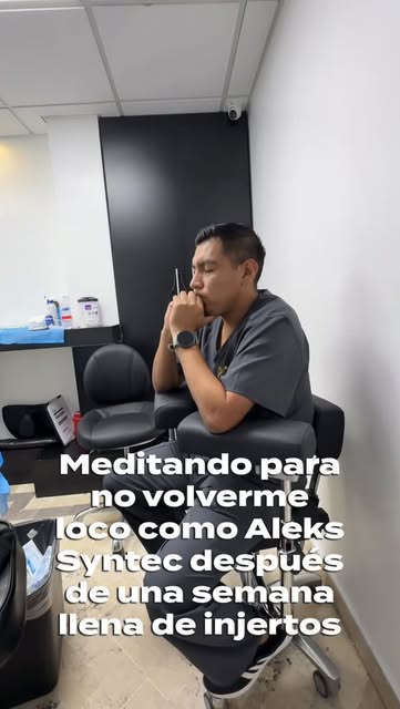 Ni modo, a veces así toca 🤣 Agenda llena… y todo gracias a ti 💯

En Bold Hair Restoration nos esfo