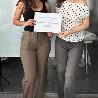 Curso personalizado #dBrows con una alumna muy talentosa👏🏻👏🏻👏🏻#dianapascarimaster #microbladin