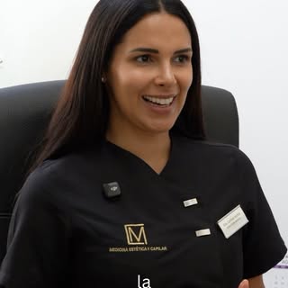 Nuestra clínica está creciendo y eso significa que veréis nuevas caras próximamente, nuevos médicos 