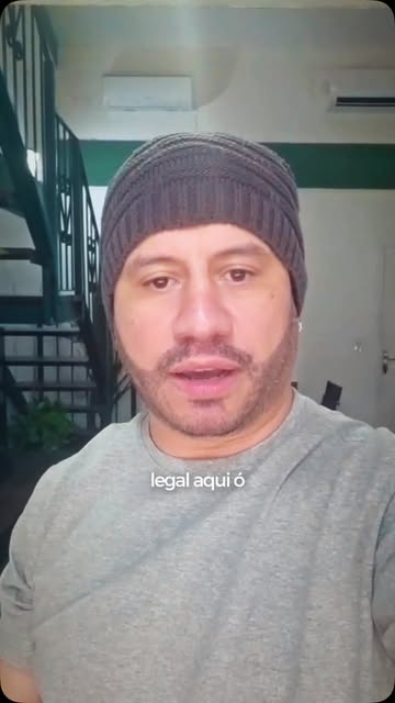 Transplante de barbar. 15 dias pós operatório. 
Alguns fios já caíram, mas o resultado imediato já e