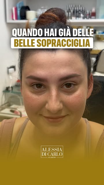 “Ho paura che con il trucco permanente diventino troppo finte.”

È una delle frasi che sento più spe