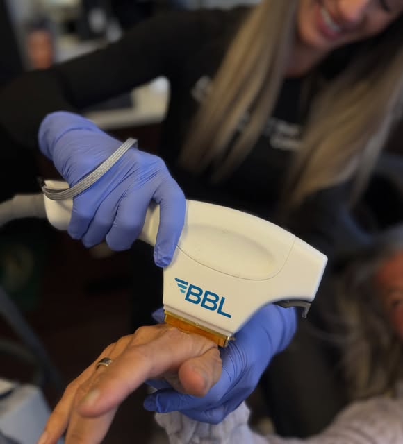 Laser season is here!!!! 🥽

Less sun exposure means it’s the perfect time to target pigmentation, t