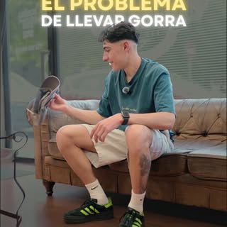 ¿Usas gorra a diario? 🧢 Aunque es un complemento increíble para tu outfit, tu cuero cabelludo podrí