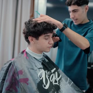 Otro nivel 🔥✂️ Un cambio fresco con el sello de Jairo Llera. Sube el volumen y mira el resultado fi