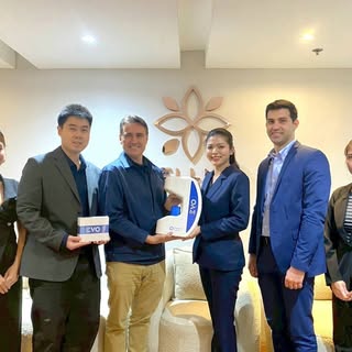 Wellnis Clinic ขอขอบคุณทีม Regenera Activa Worldwide จากประเทศสเปน ที่ให้เกียรติมาร่วมแลกเปลี่ยนองค์
