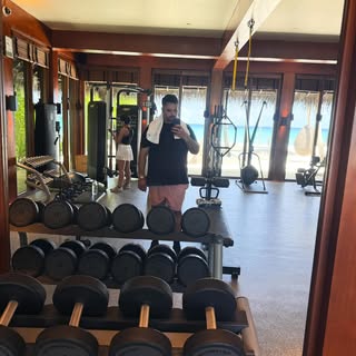 Tropical workout 💪🏽 💥 🏝️