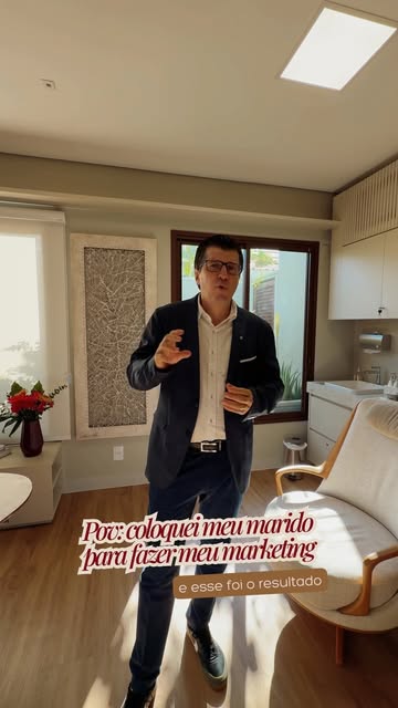 Coloquei o @drandre.miquelin para cuidar do meu marketing…

Porque, afinal, depois de anos estudando