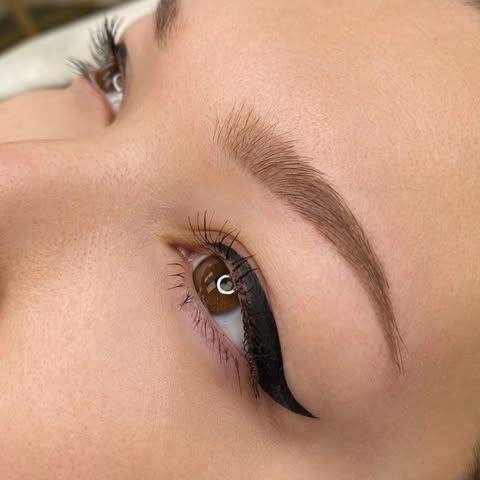 Fresh vs. Healed Ombre Powder Brows ✨

Swipe to see the difference between freshly done Ombre Powder