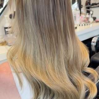 Not everyone needs a full head of colour.. Sometimes scattering in half head of foils can really bre