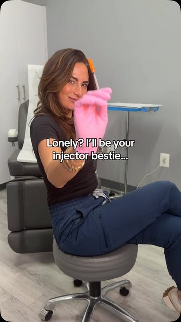 I feel like this is an ad for an online girlfriend 😂 20% off new patients and rebookings at time of