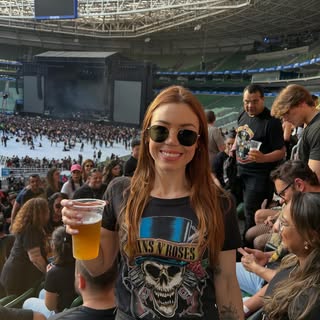 25.10.25 - um dia INCRÍVEL! Pela terceira vez, pude ver e ouvir minha banda preferida. Demorou 2 sem
