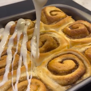 Cinnamon rolls para esse domingão 🤎