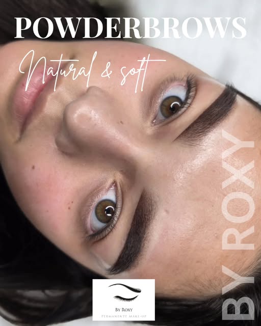 Soft Powderbrows 🖤

#permanentemakeuptilburg #byroxypmu #powderbrows #dmt