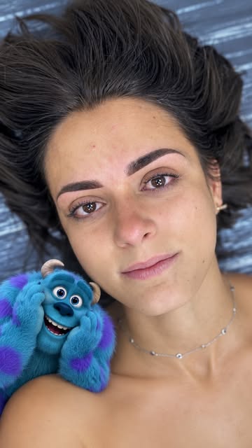 He tenido que aporrear la pantalla y traer a Sulley para que no te pierdas este antes y después 💙

