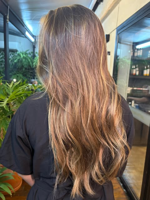 A arte de iluminar by @danniela.nunes 

Arraste para o lado e confira o antes desse cabelo belíssimo