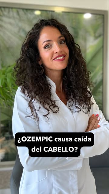 ¿Ozempic causa caída del cabello?

Si has escuchado que los medicamentos para bajar de peso como Oze