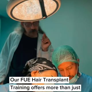 During the hair transplant training process, we’re sharing a moment where our student successfully c