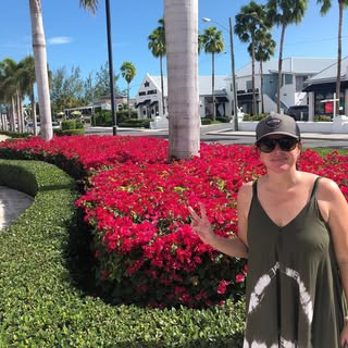 Help me wish this beautiful lady a Very Happy Birthday!!!