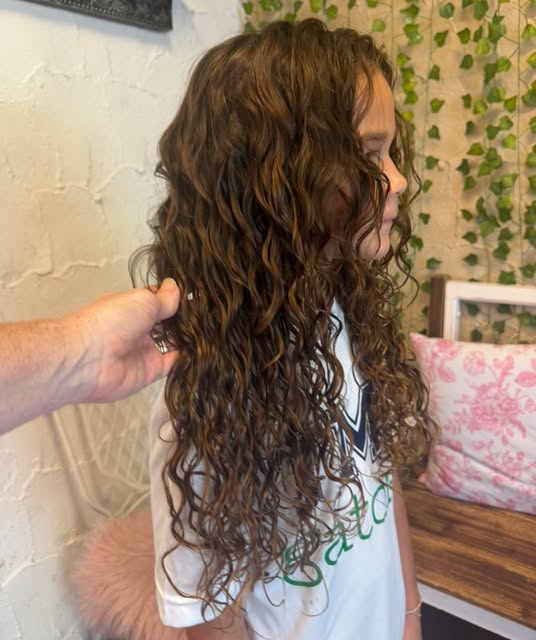 When I say curly kiddos are my favorite, I mean this…

I think to see a little girl love what she se
