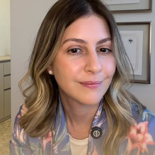 Você busca um rejuvenescimento que vai além da superfície? O Laser Regenerativo é a tecnologia que a