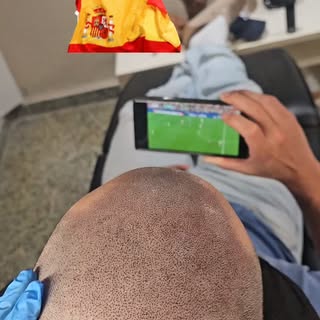 Tratando de grabar el procedimiento… pero España 🇪🇸 vs. Francia 🇫🇷 está en la pantalla. 😂⚽
Conc