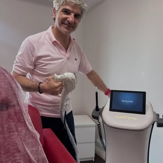 Kliniğimizde yeni Zaffiro ile birlikte artık vücut sıkılaştırıcı probu ile karın , kol içleri ve uyl