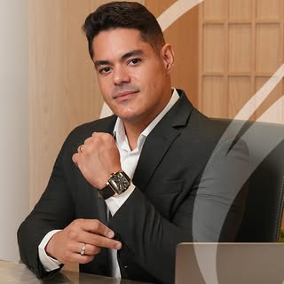 VOCÊ SOFRE COM QUEDA DE CABELO?

A queda capilar pode ter várias causas e somente uma avaliação médi