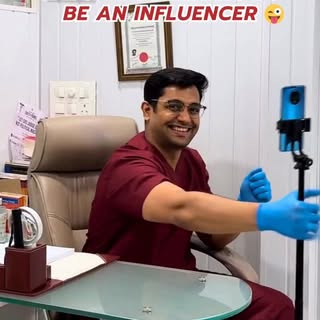 When you are too shy to be an influencer!
.
#funnydermatologist #viralreel #drshikharchaube #eliixir