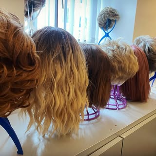 We know finding a wig for the first time can be overwhelming and daunting, that’s why we make sure w