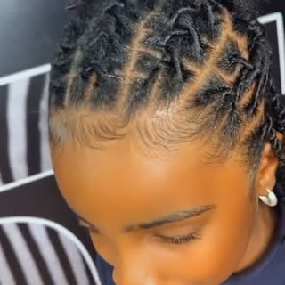Back 2 School and we luv the kids!! 
🎬 Feature with :Superstar stylist 🌟 @zenonstylez 
Starter Loc