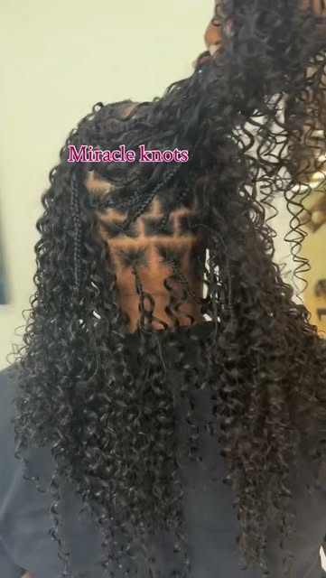 🌟 Rockstar stylist 🌟 @adoremelooks 
Now offering Crochet Miracles Knots
Timing 3-4 hrs . Come and 