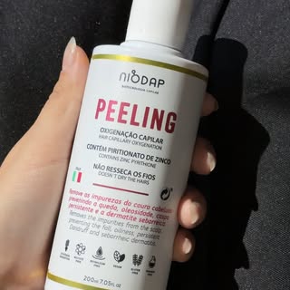 Esse é o seu novo SHAMPOO! 

O Peeling vai acabar com a oleosidade, caspa e a coceira do seu couro c